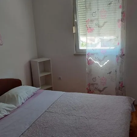 Apartment Zephyr-decent,airy *